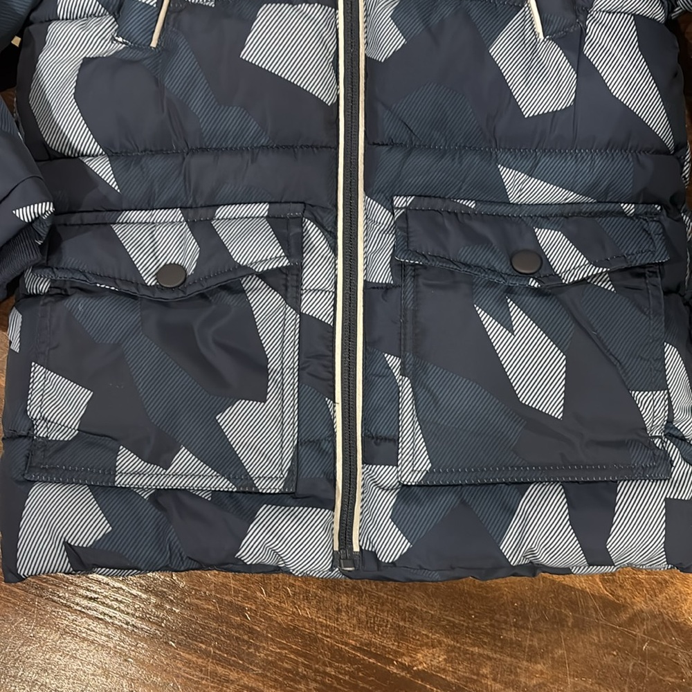 Puffer Coat with Hood - Picture 4 of 15